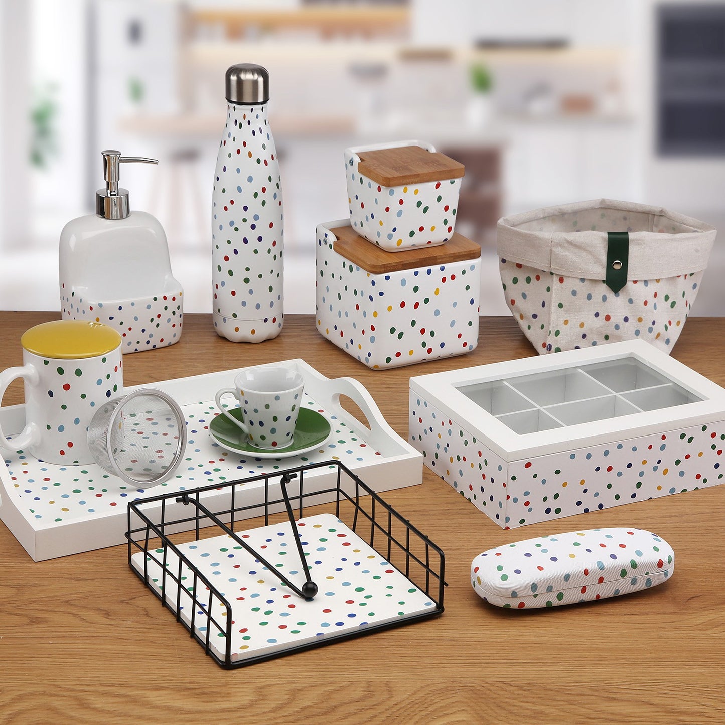 SALERO PEQUEÑO DOTTY